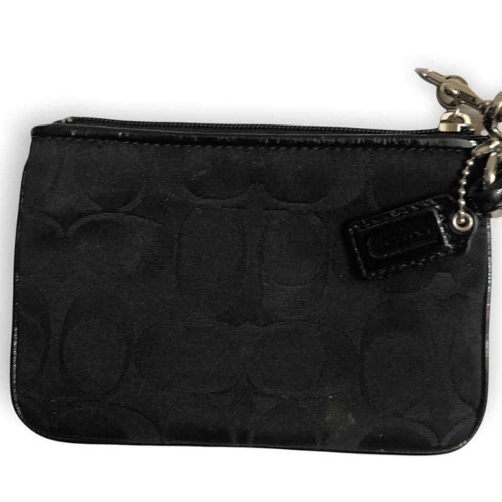 Coach signature c black  poppy wristlet - Picture 4 of 5